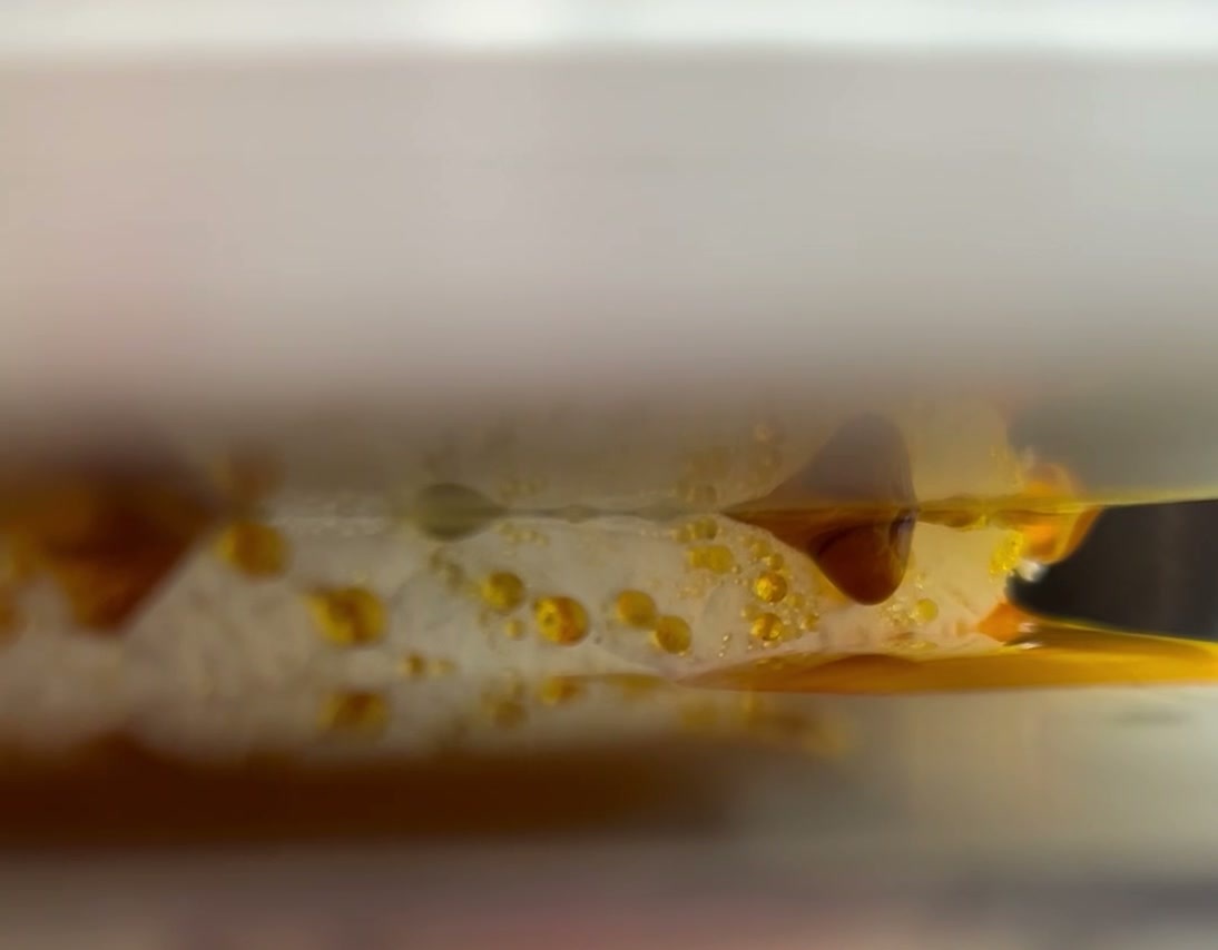 Hydraulic compression of a panel